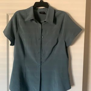 Women’s M blouse